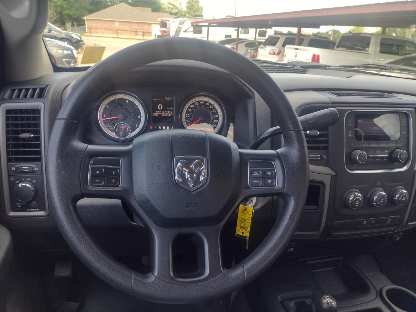 2017 White /Gray RAM 2500 TRADESMAN (3C6UR5H23HG) with an 5.7 engine, AUTOMATIC transmission, located at 17760 Hwy 62, Morris, OK, 74445, (918) 733-4887, 35.609104, -95.877060 - Photo#19